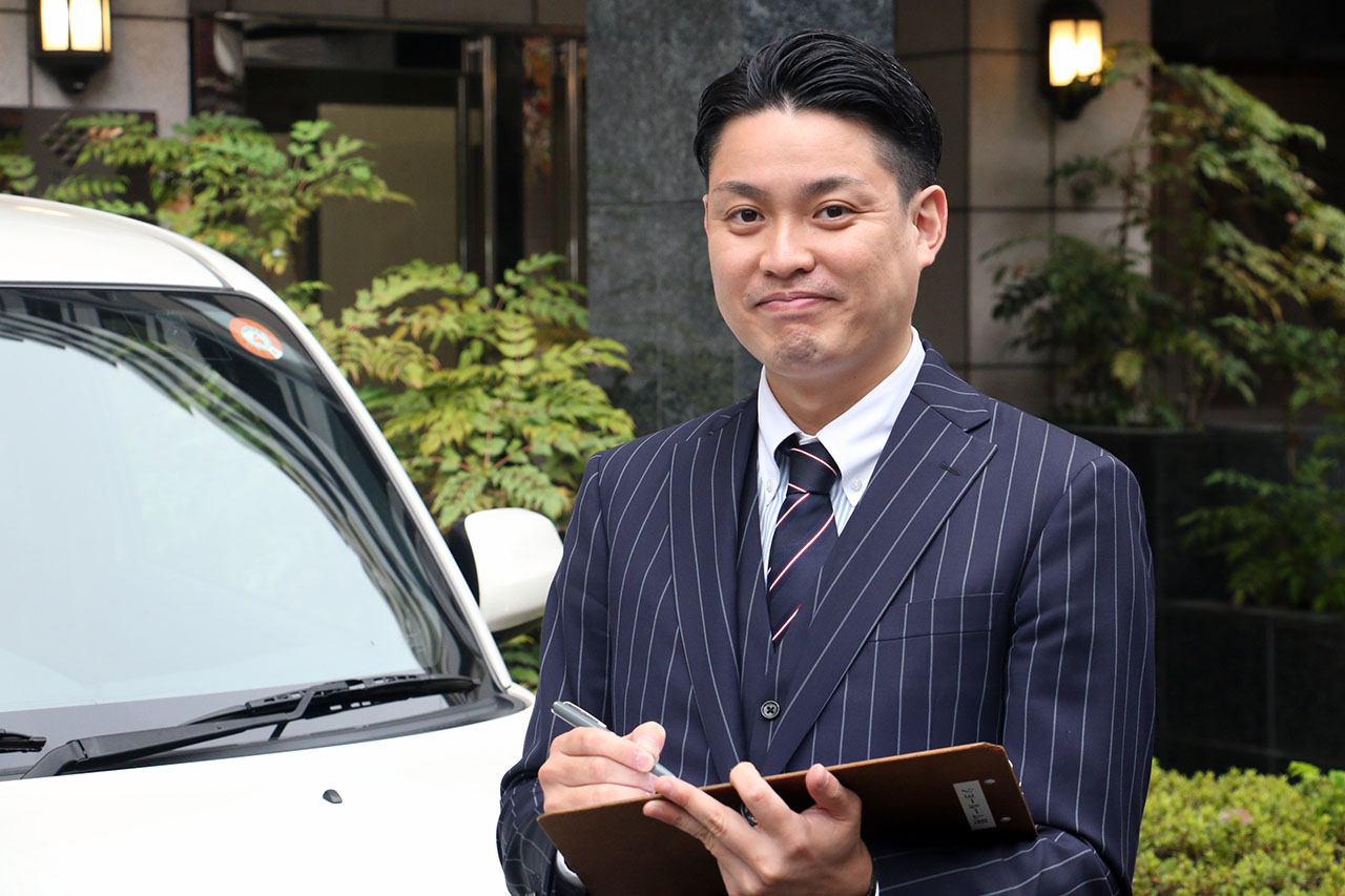 車買取りハッピーカーズ広島西店の店長 迫丸（さこまる）です。