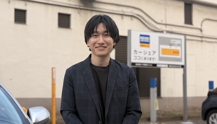 はじめまして。ハッピーカーズ前橋富士見店の須藤（すとう）と申します。群馬県出身で、現在30代です。お車の価値をできる限り正しく評価し、できるだけお客様にご満足いただける買取価格をご提示できるよう努めています。